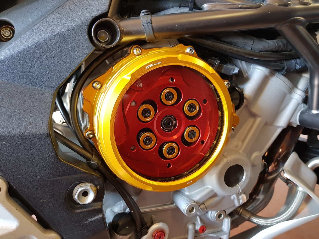 CA300 - CNC RACING MV Agusta Oil Bath Clear Clutch Cover (hydraulic control)