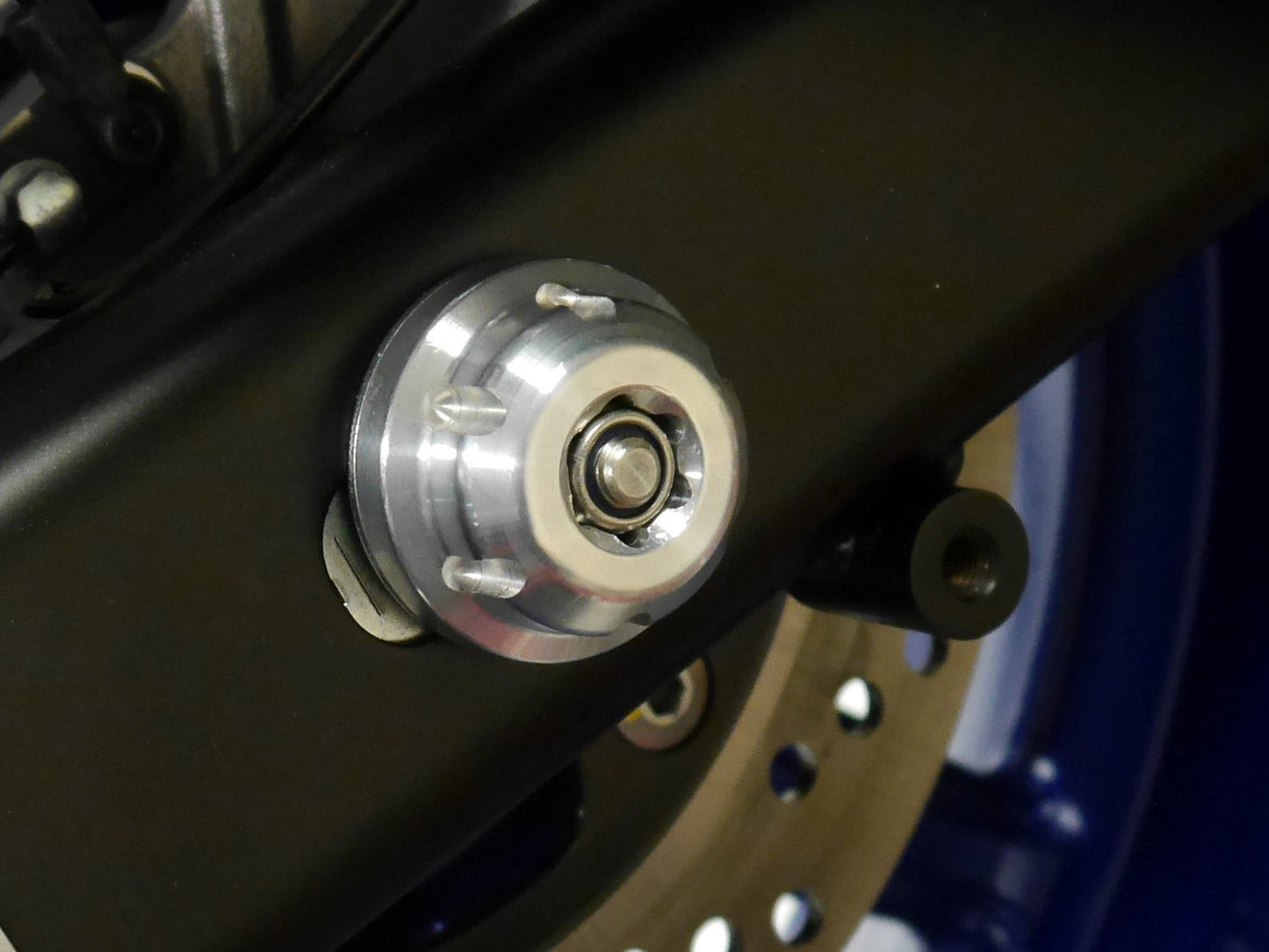 EVOTECH Suzuki SV650 / SV650X (2016+) Rear Wheel Slider