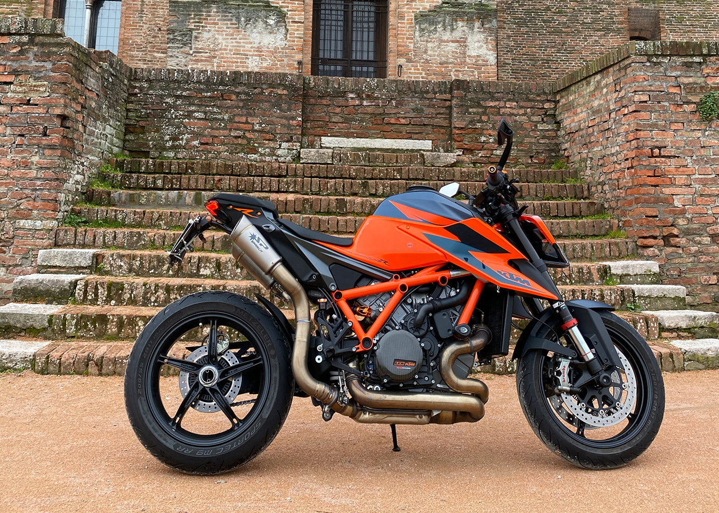 SPARK GKT0111 KTM 1290 / 1390 Super Duke R / R Evo (2020+) Titanium High-mount Double Exhaust "GRID-O" (EU homologated) – Accessories in the 2WheelsHero Motorcycle Aftermarket Accessories and Parts Online Shop