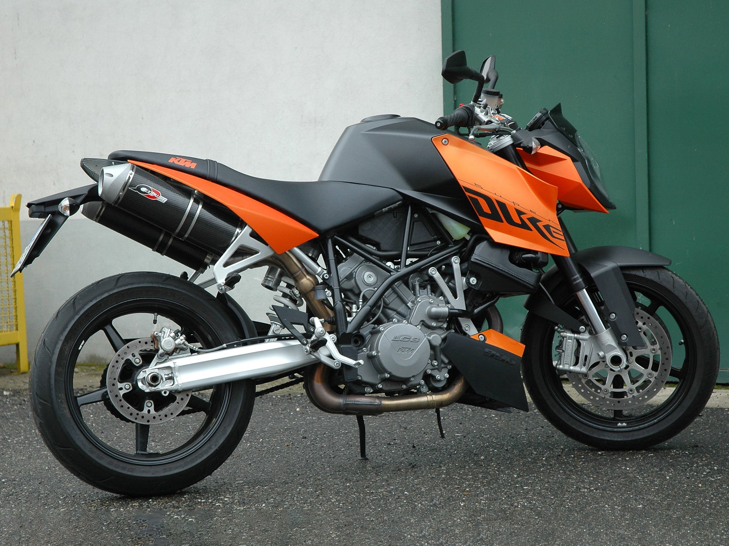 QD EXHAUST KTM 990 Super Duke Slip-on Exhaust "Magnum" (EU homologated)