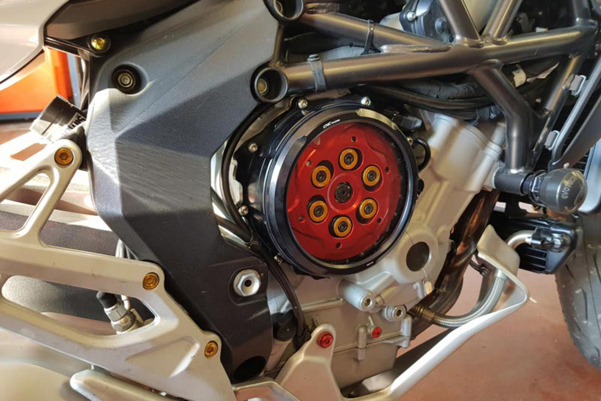 CA300 - CNC RACING MV Agusta Oil Bath Clear Clutch Cover (hydraulic control)