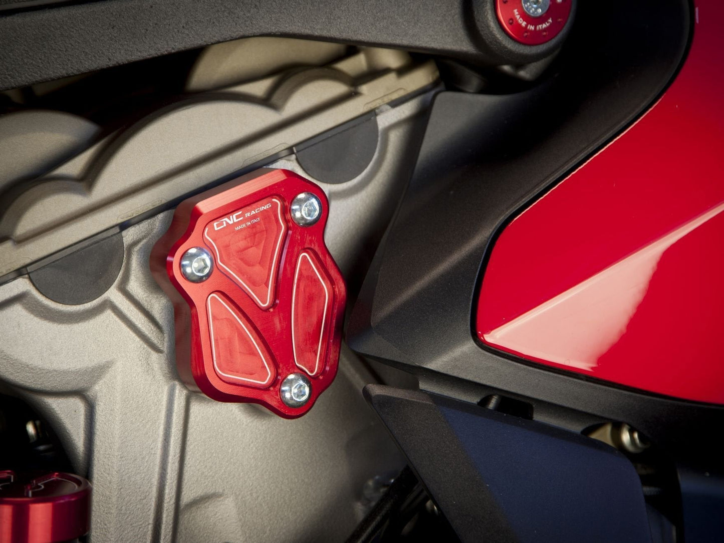 CK161 - CNC RACING Ducati Panigale V2 Cam Shaft Cover