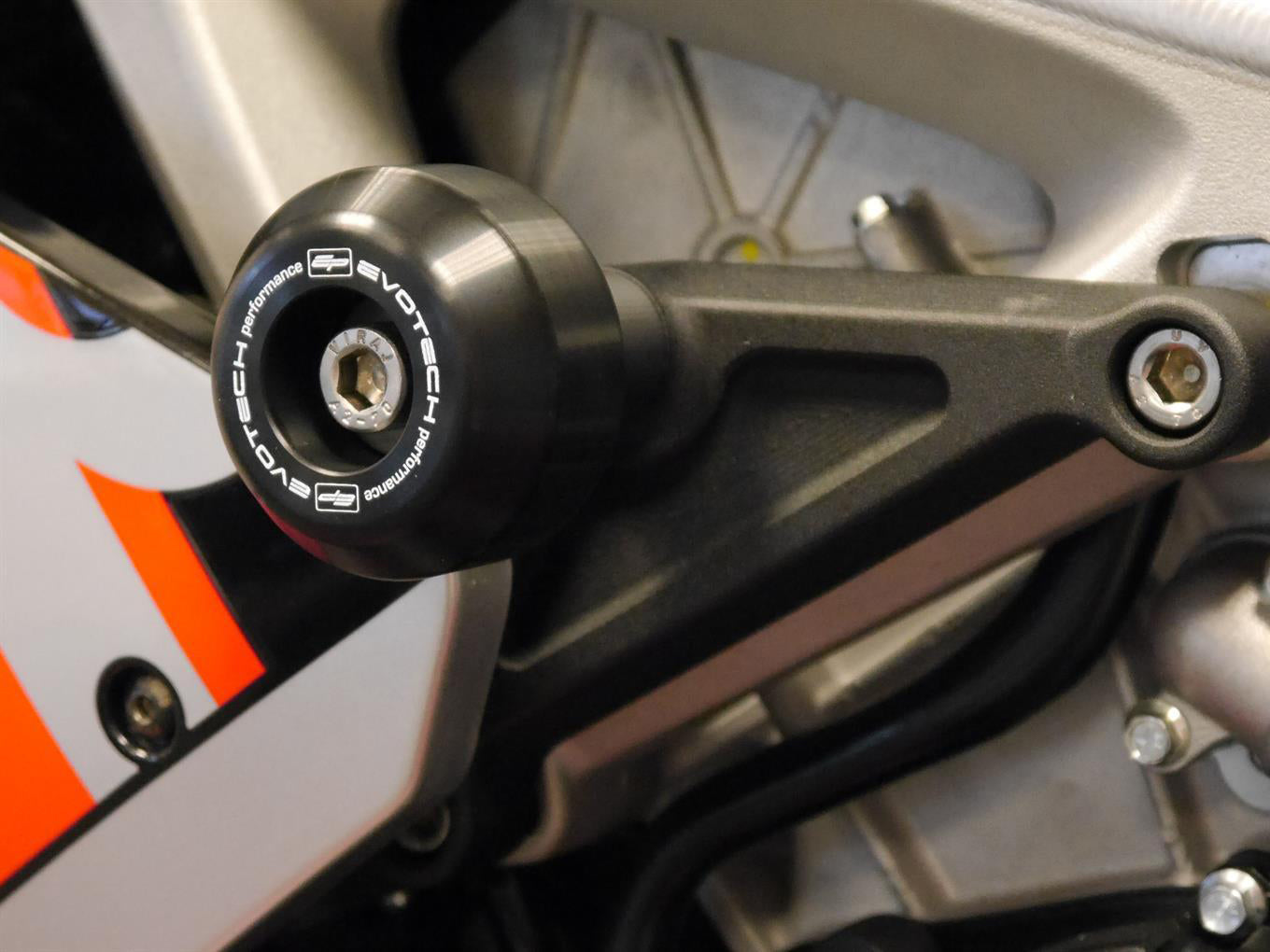 EVOTECH Aprilia RSV4 (09/20) Frame Crash Protection Sliders