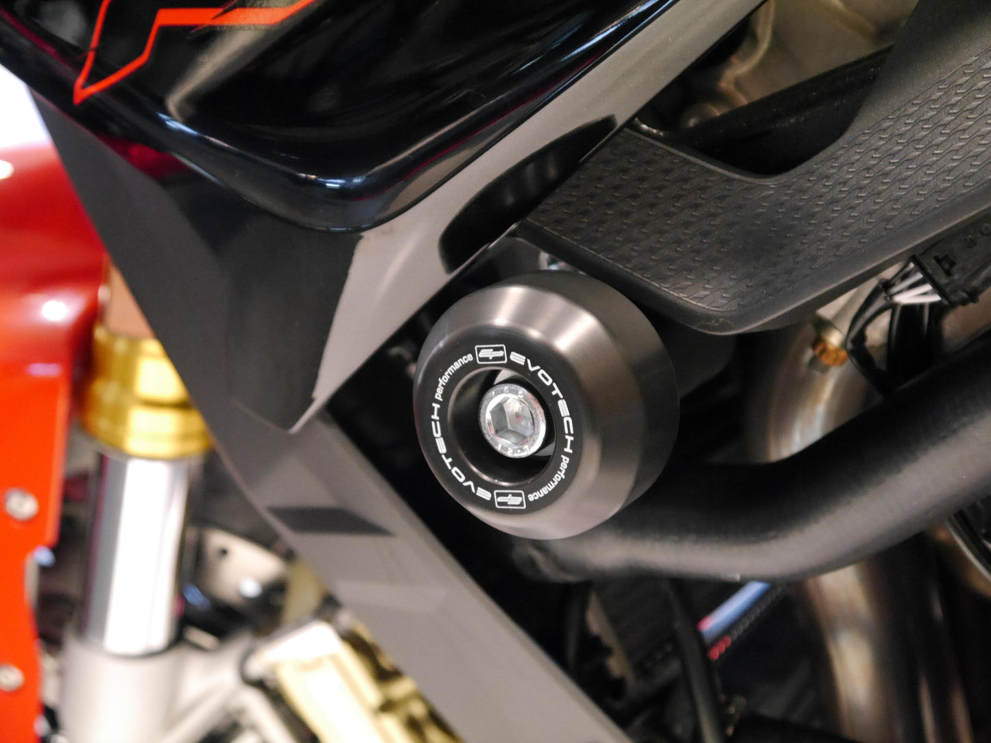 EVOTECH BMW S1000R (17/20) Frame Crash Protection Sliders