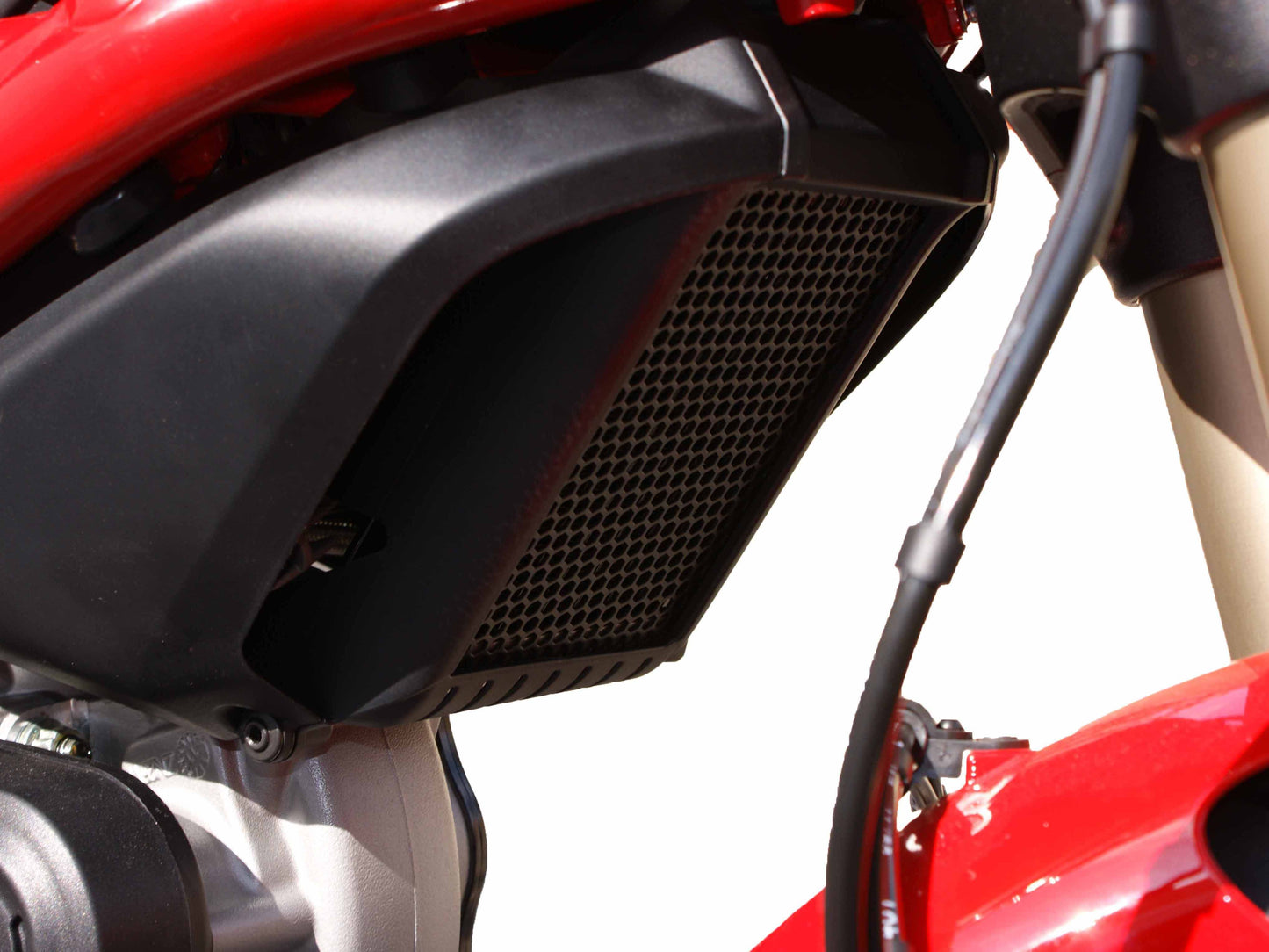 EVOTECH Ducati Monster 796/1100 Oil Cooler Guard