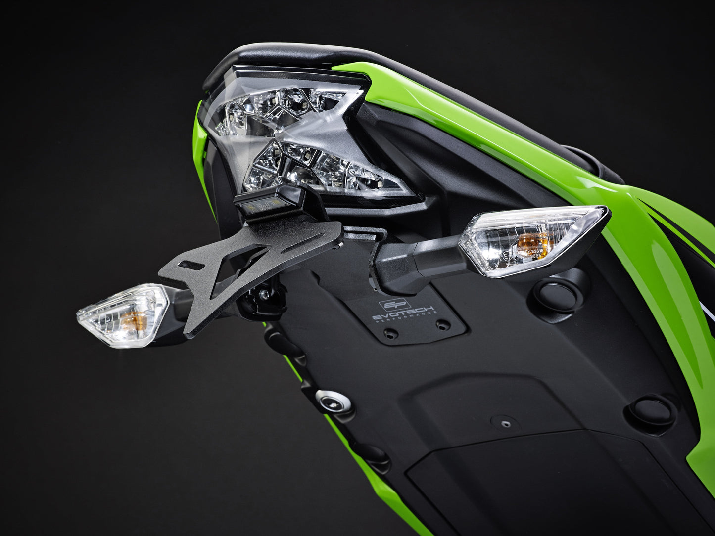 EVOTECH Kawasaki Ninja 650 / Z650 LED Tail Tidy