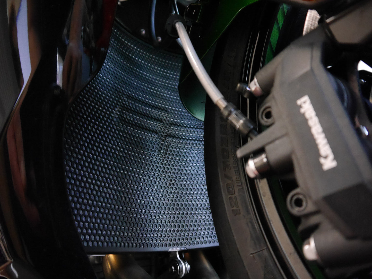 EVOTECH Kawasaki Z H2 / H2SX / H2R Radiator Guard