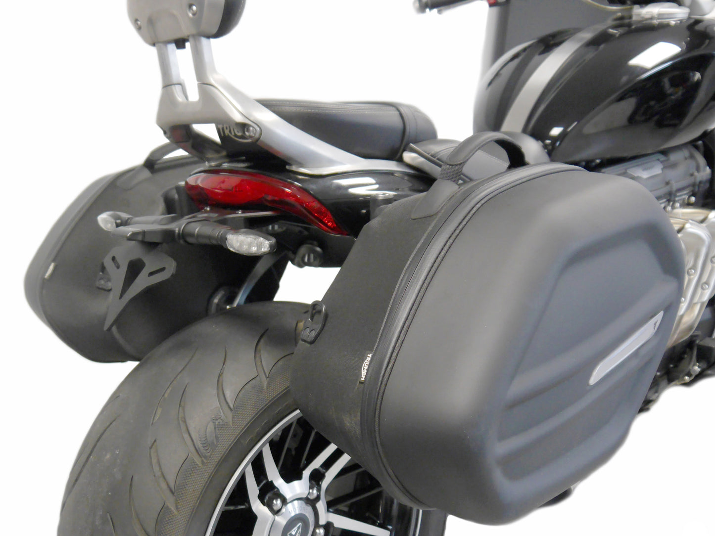 EVOTECH Triumph Rocket 3 R / GT (2020+) LED Tail Tidy