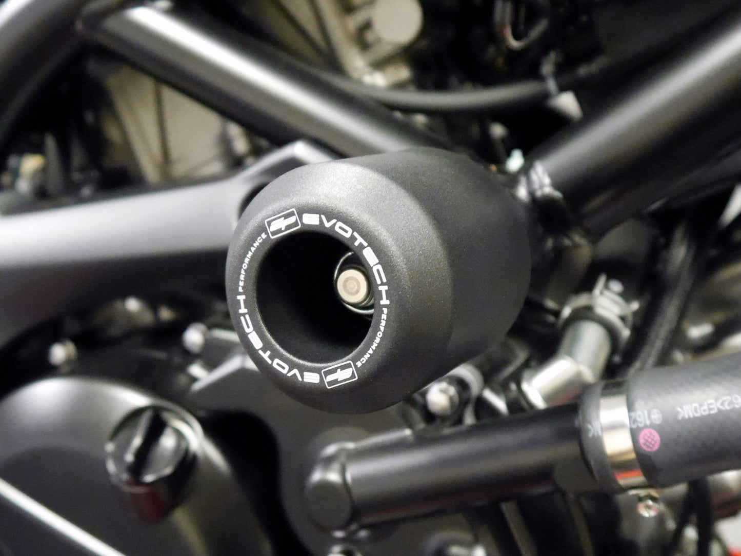 EVOTECH Suzuki SV650/SV650X Frame Crash Protection Sliders