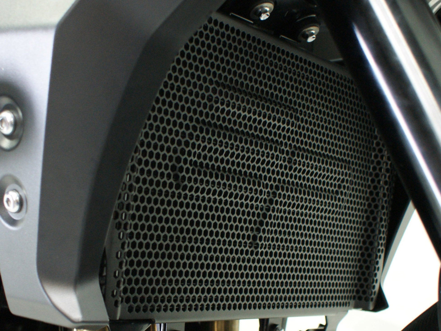 EVOTECH Triumph Tiger 1050 Sport Radiator Guard