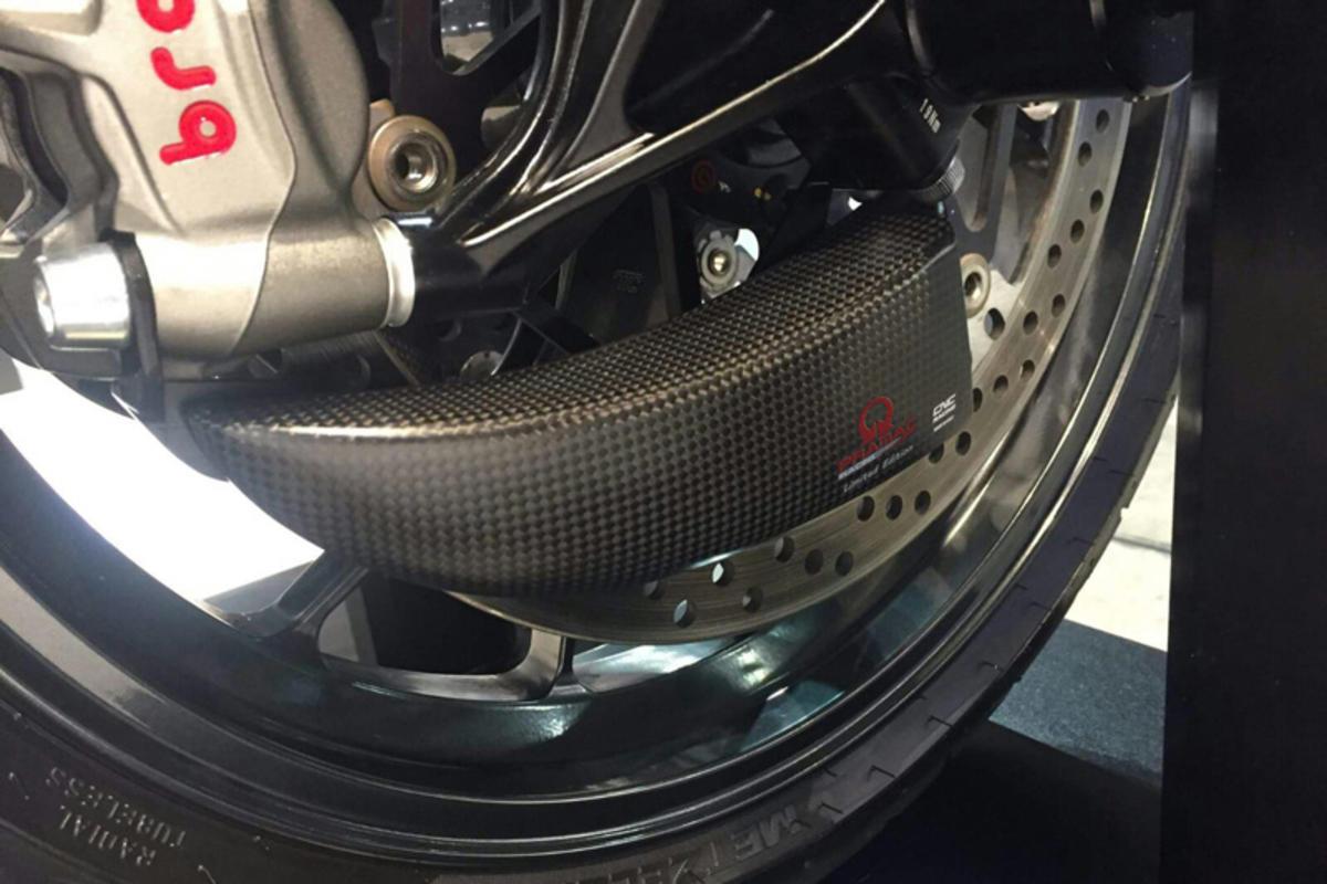 ZA701PR - CNC RACING Ducati Hypermotard / Panigale / XDiavel Carbon Front Brake Cooler "GP Ducts" (Pramac edition)