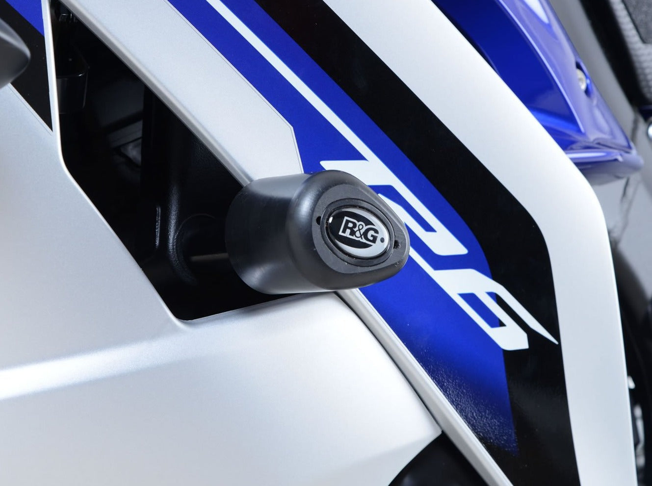 CP0203 - R&G RACING Yamaha YZF-R6 (06/16) Frame Crash Protection Sliders "Aero" – Accessories in the 2WheelsHero Motorcycle Aftermarket Accessories and Parts Online Shop