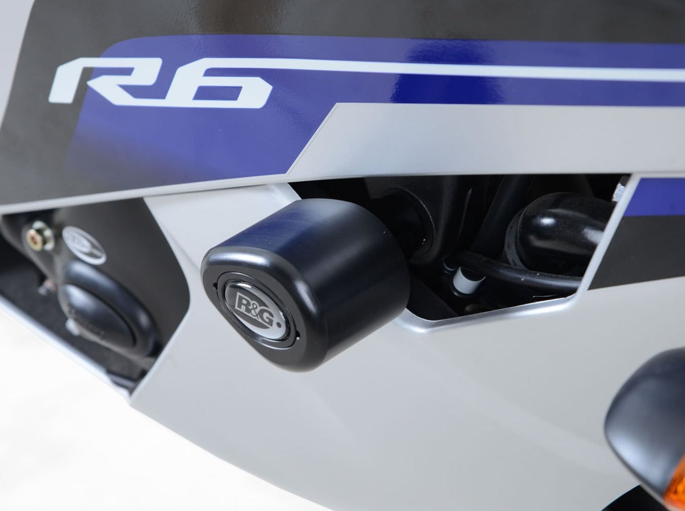 CP0203 - R&G RACING Yamaha YZF-R6 (06/16) Frame Crash Protection Sliders "Aero" – Accessories in the 2WheelsHero Motorcycle Aftermarket Accessories and Parts Online Shop