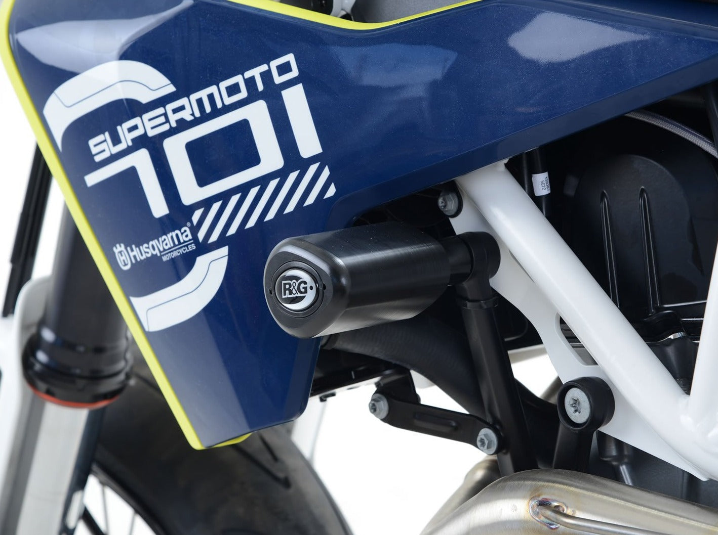 CP0404 - R&G RACING Husqvarna / KTM 690 SMC R Frame Crash Protection Sliders "Aero" – Accessories in the 2WheelsHero Motorcycle Aftermarket Accessories and Parts Online Shop