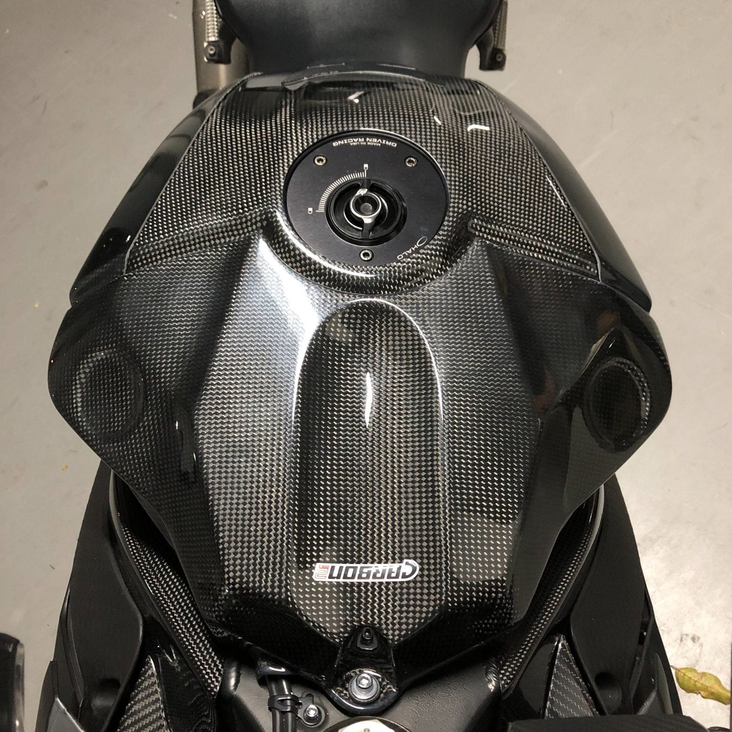 CARBON2RACE Yamaha YZF-R1 (15/...) Carbon Airbox Cover