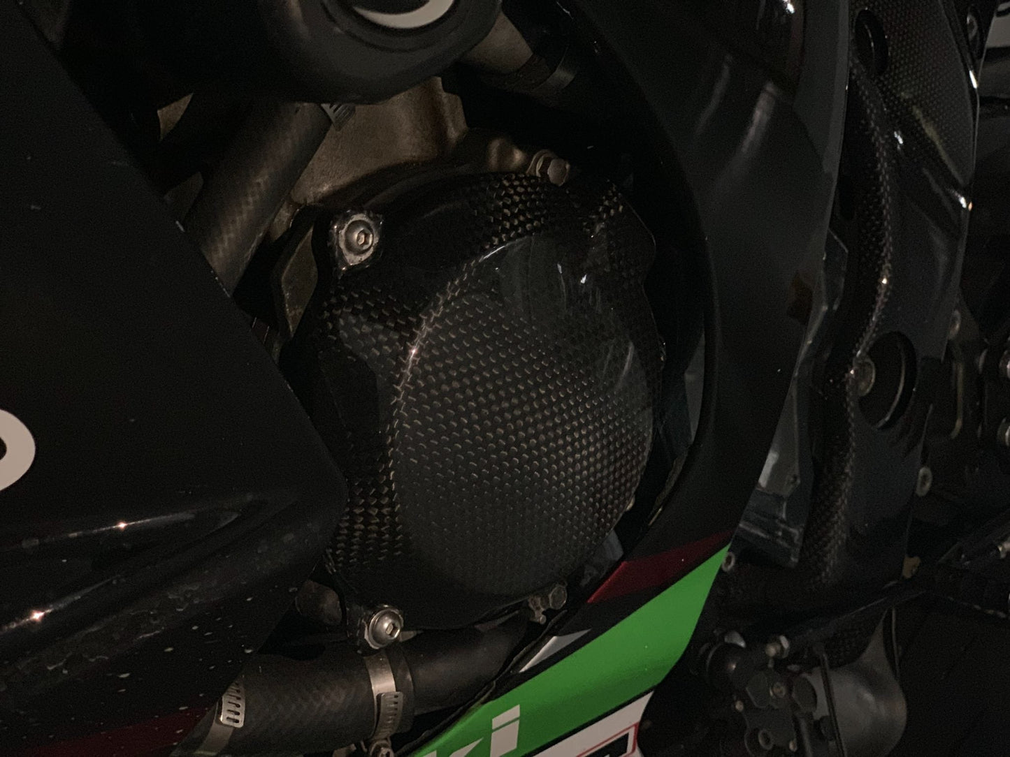 CARBON2RACE Kawasaki ZX-10R (2011+) Carbon Engine Case Covers Set