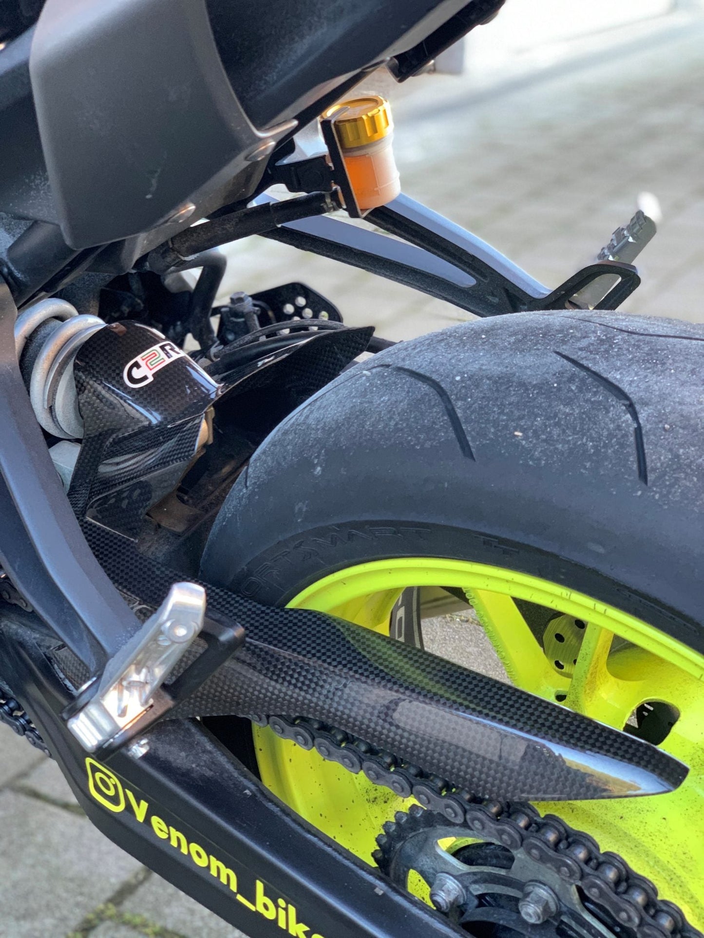 CARBON2RACE Yamaha MT-07 Carbon Rear Hugger (with chain cover)