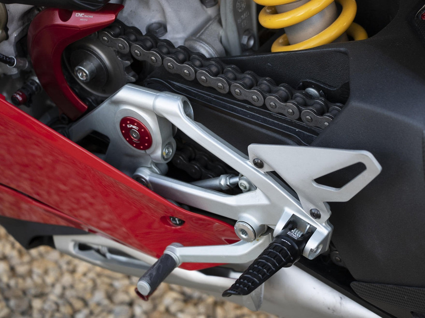 PC124 - CNC RACING Ducati Panigale / Streetfighter Passenger Footpegs