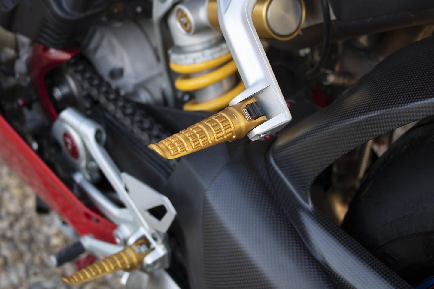 PC124 - CNC RACING Ducati Panigale / Streetfighter Passenger Footpegs