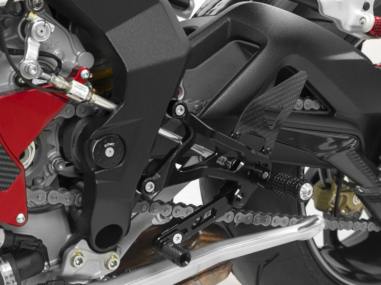 PE226 - CNC RACING MV Agusta Adjustable Rearset