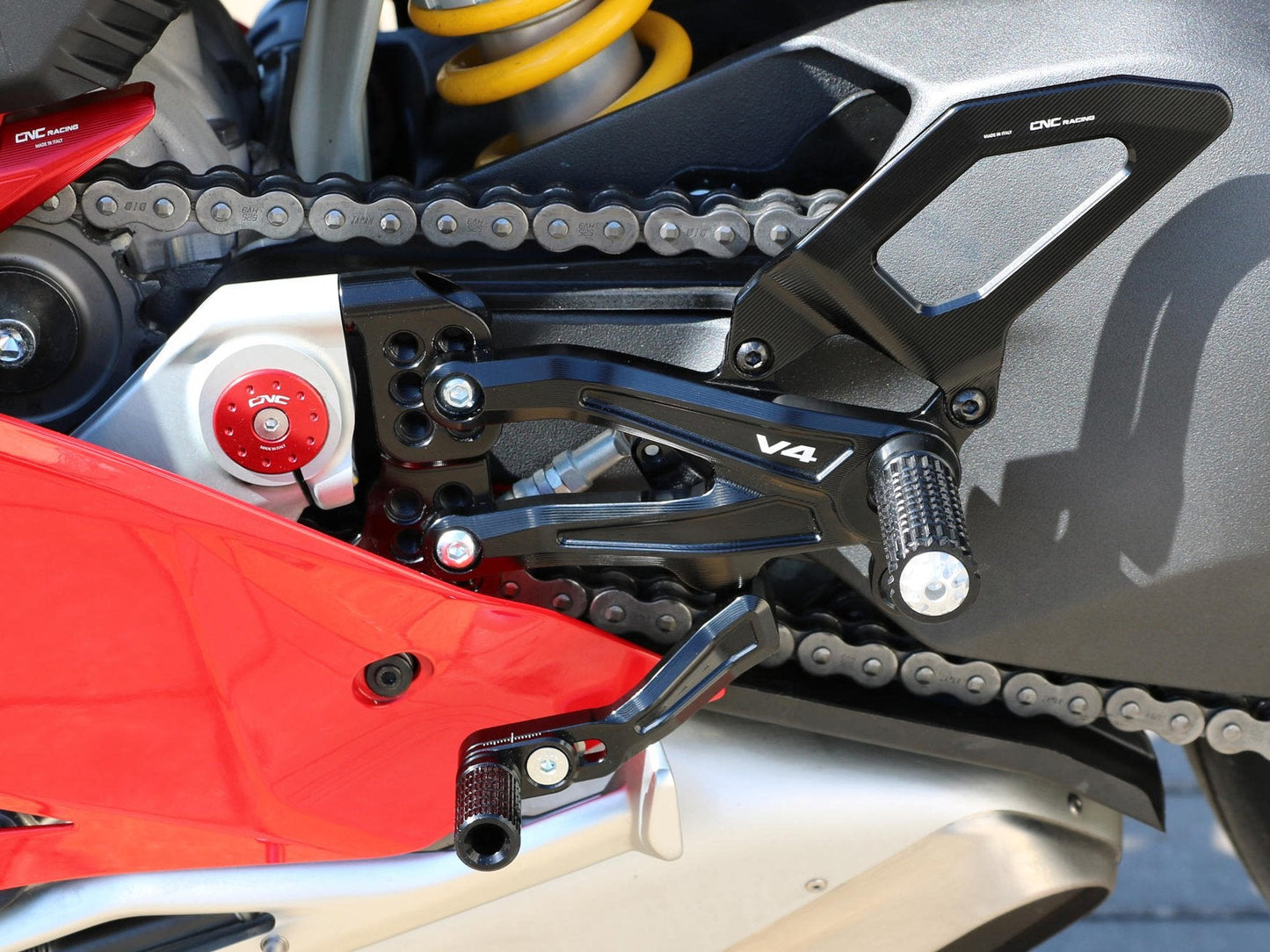 PE406 - CNC RACING Ducati Panigale V4 Adjustable Rearset "RPS"