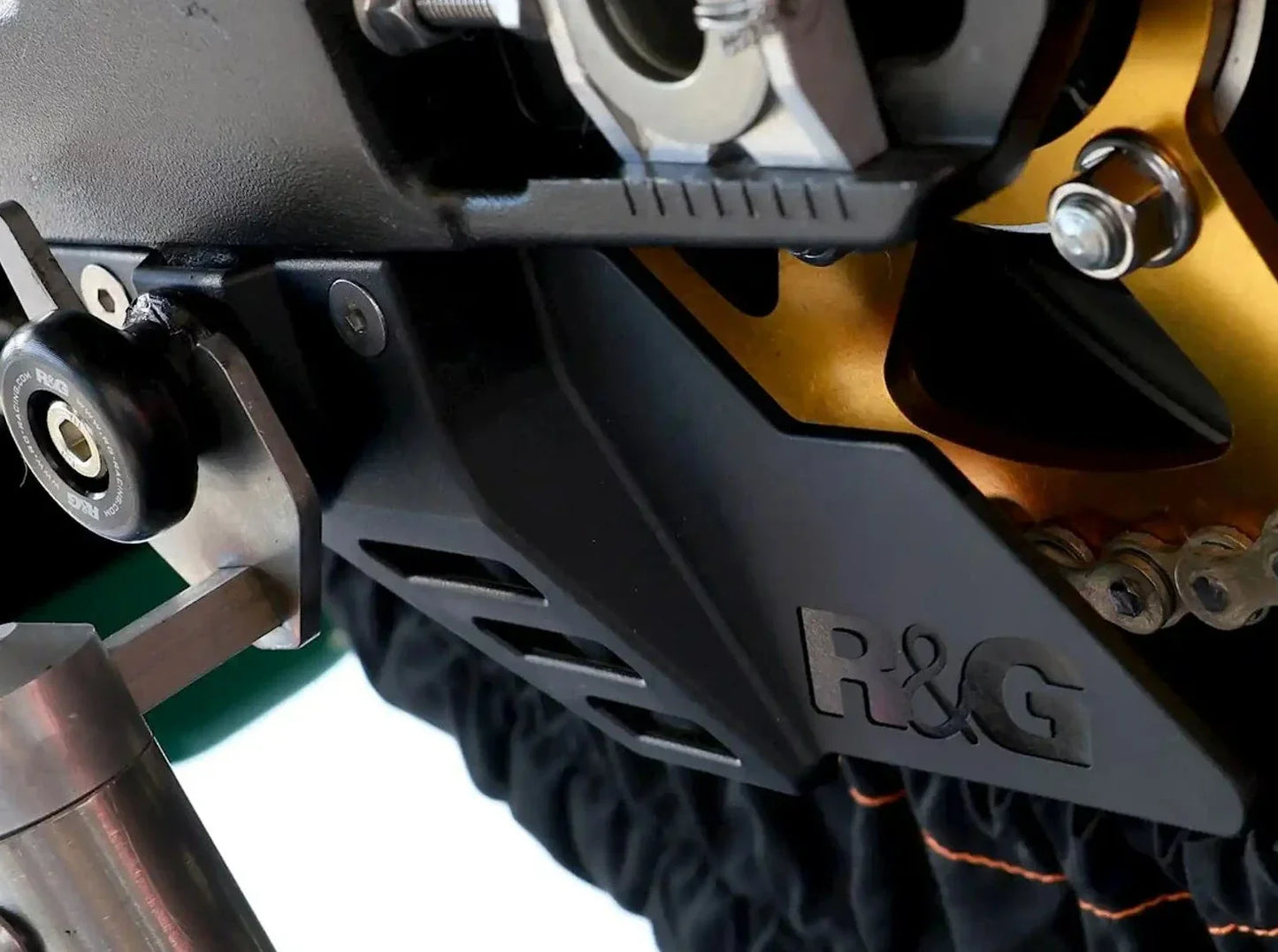 TG0019 - R&G RACING Chain & Sprocket Guard – Accessories in the 2WheelsHero Motorcycle Aftermarket Accessories and Parts Online Shop