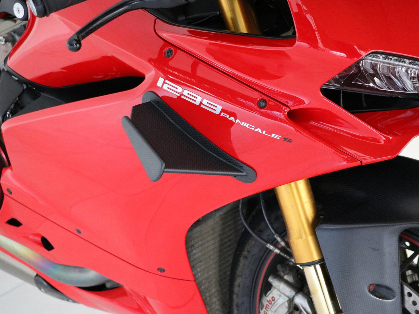 ZW001 - CNC RACING Ducati Panigale (12/19) MotoGP Carbon Aerodynamic Winglets