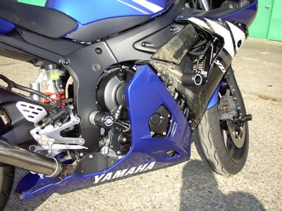 CP0093 - R&G RACING Yamaha YZF-R6 (03/04) Frame Crash Protection Sliders "Classic" – Accessories in the 2WheelsHero Motorcycle Aftermarket Accessories and Parts Online Shop