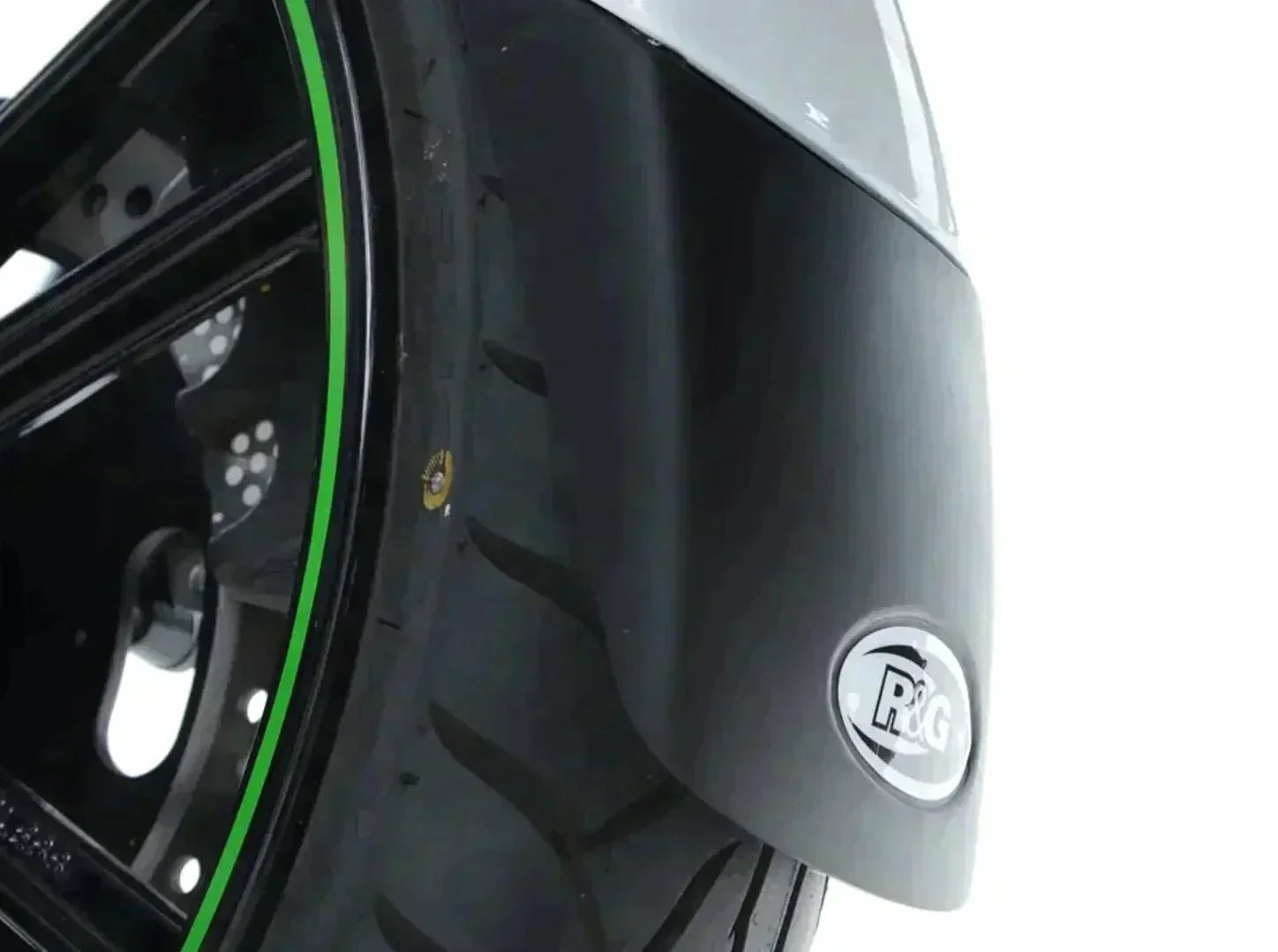 FERG0340 - R&G RACING Kawasaki VN900 Vulcan Custom (2007+) Front Fender Extender (stile svasato) – Accessories in the 2WheelsHero Motorcycle Aftermarket Accessories and Parts Online Shop