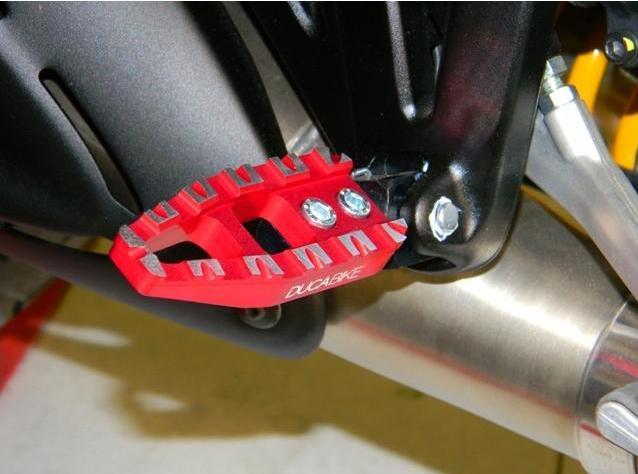 PPDV01 - DUCABIKE Ducati Adjustable Footpegs (pilot)